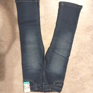 Brand new toldder  sizes 5t with tags!